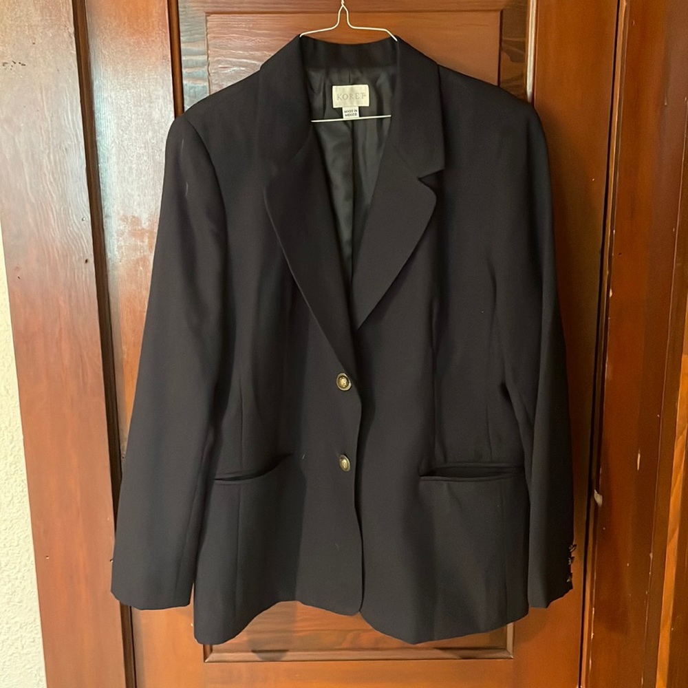 Navy blue blazer. Size M